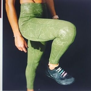 Zyia Olive Maze Light N Tight High Rise 7/8 With Pockets 6-8